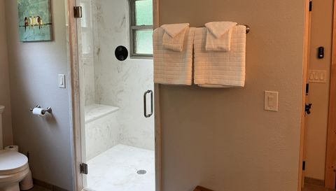 910 English Mountain Rd