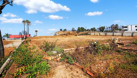 15221 Via De Las Olas