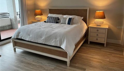 1465 GULF OF MEXICO DRIVE