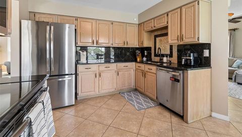 11415 WHISPERING HOLLOW