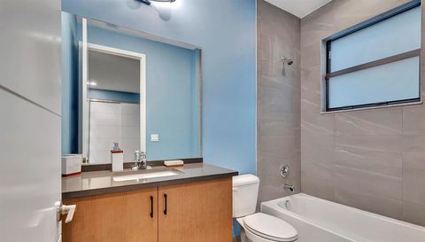 8299 Fishhawk Falls Court