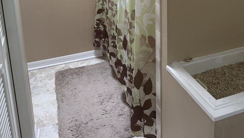 222 Hunting Lodge Dr