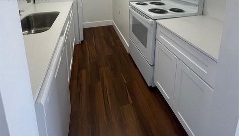 1251 Benoist Farms Rd