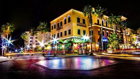 25 HARBOR WOODS CIRCLE