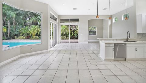 6713 NW 127th Terrace