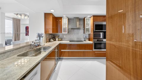 2711 N Ocean Dr