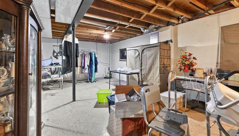 24145 Meadowbridge Dr