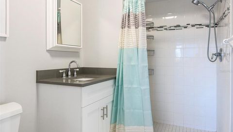 557 PINELLAS BAYWAY S