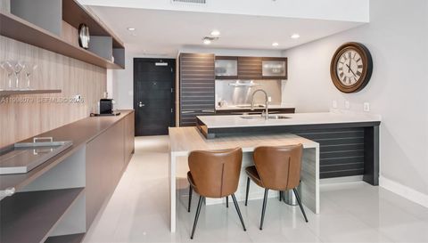 200 Biscayne Boulevard Way