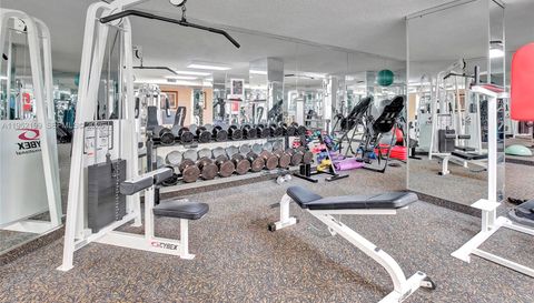 3500 Mystic Pointe Dr