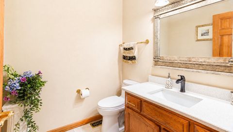 1368 Hunter Circle