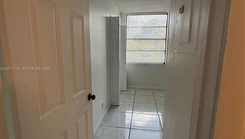 210 Lake Pointe Dr