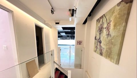 39-07 Prince St