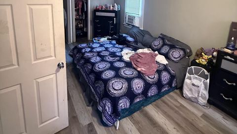 3580 Massachusetts St