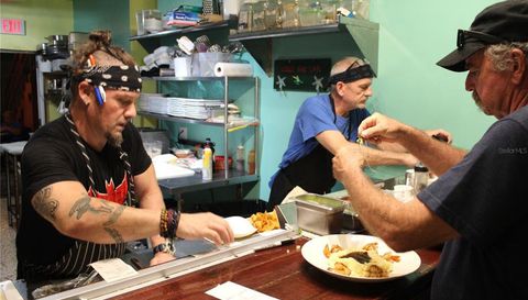 17 Calle Carlos Lebrun