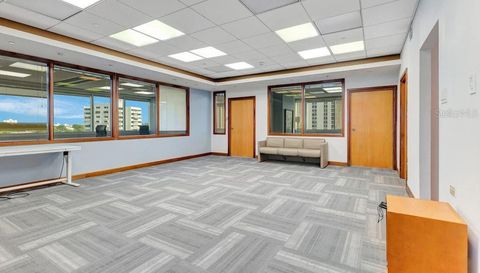 207 Calle Del Parque