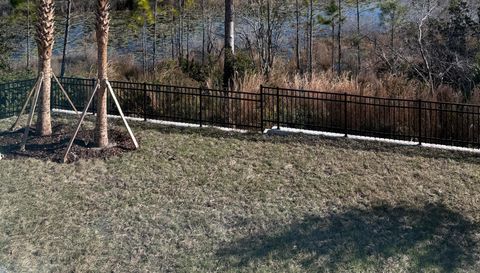 1996 Greenborough St