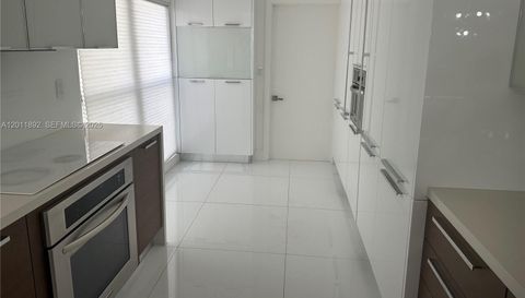 9871 52nd Ln