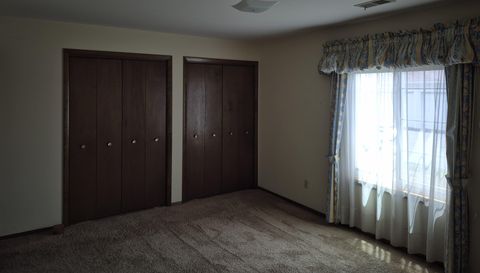 910 Camellia Dr APT 11