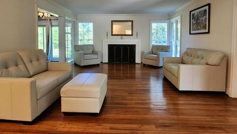 252 Club Acres Blvd