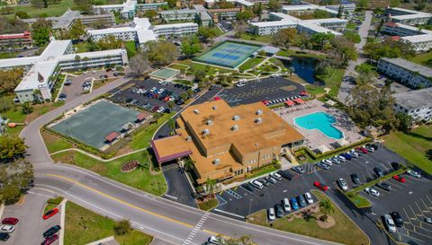 2257 World Pkwy Blvd W