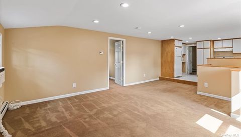 8 Garfield Ave