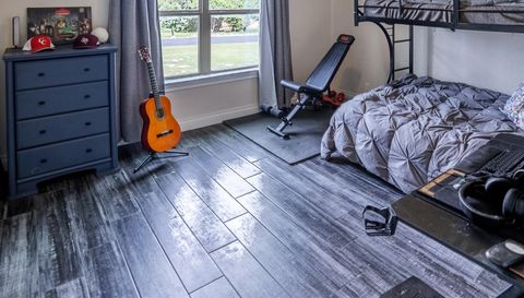 2127 Oakwood Holw