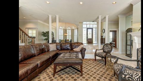 8427 Pheasant Glen Dr