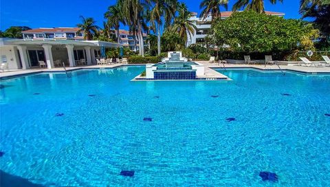 360 GULF OF MEXICO DRIVE