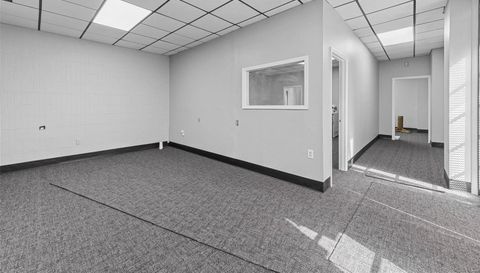 701 E Pearce Boulevard