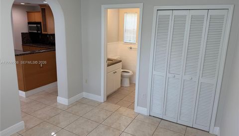 533 Minorca Ave