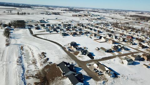 208 E 11th Street SE