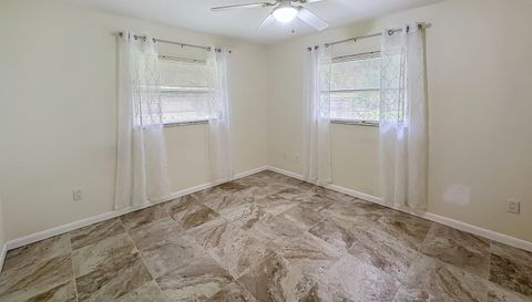 3944 NW 40th Ct
