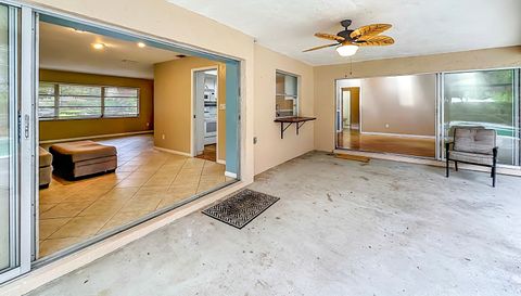 3944 NW 40th Ct