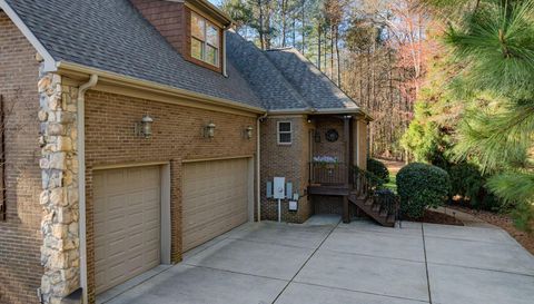 2379 Metcalf Dr