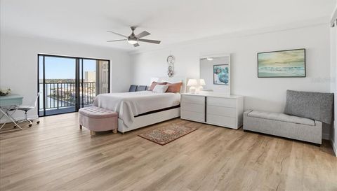 7300 SUN ISLAND DRIVE S