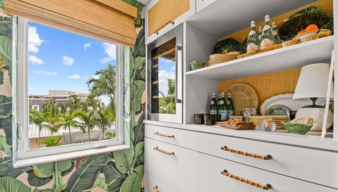 455 Australian Avenue