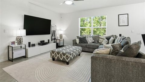 37 HICKORY COURSE CIRCLE