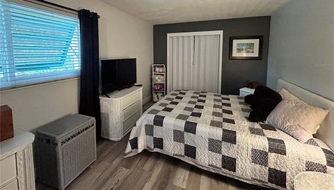 3847 Edgewood
