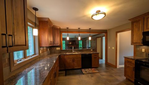 1315 West Wexford Place