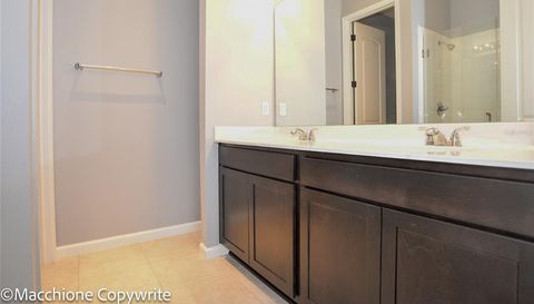 316 LAKE SMART CIRCLE