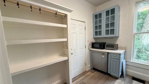 814 E INDIANA AVENUE