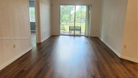 3600 Oaks Clubhouse Dr