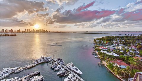 1900 Sunset Harbour Dr