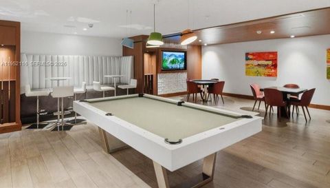 330 Sunny Isles Blvd