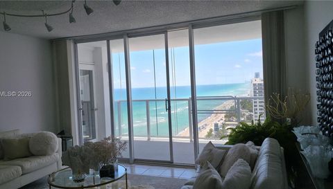 2751 N Ocean Dr