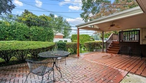1 Dunford St