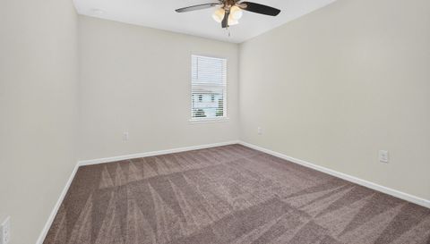 9426 Lamine Wy