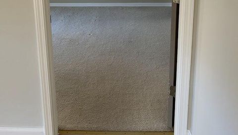 209 Falcon Crest Way