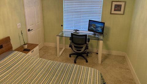 5180 Sabal Gardens Ln